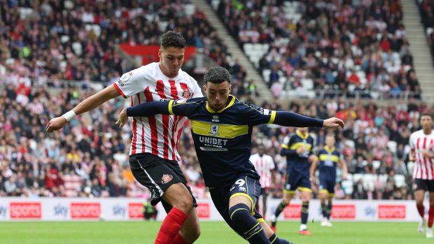 Jenson Seelt in Sunderland action